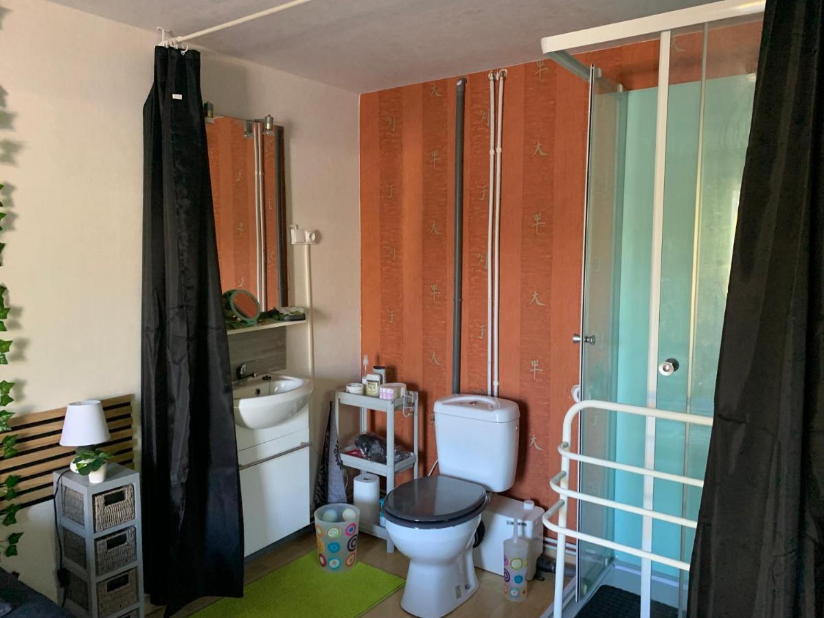 Une Agreable Chambre Independante Rilhac-Rancon Εξωτερικό φωτογραφία